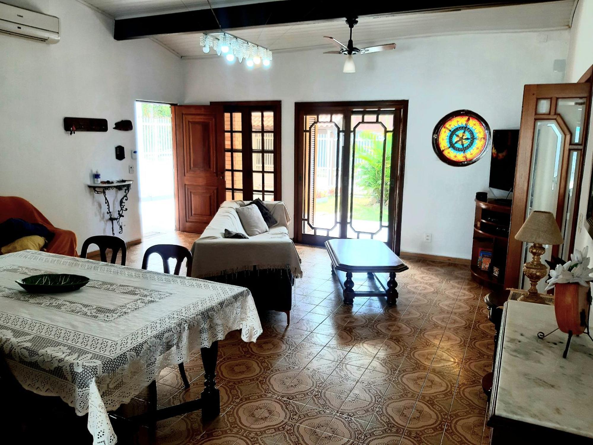 Casa ÍSIS de aluguel por temporada em Capão da Canoa com piscina Exterior foto